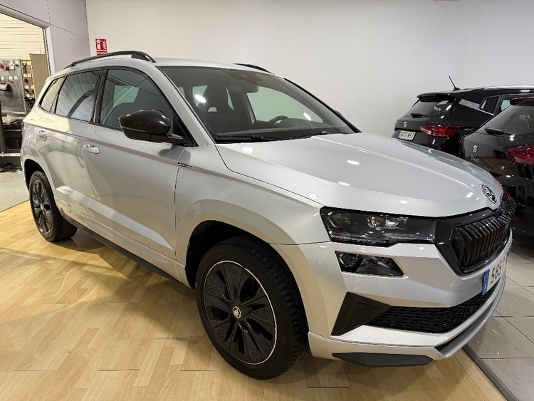 Skoda Karoq Sportline foto miniatura